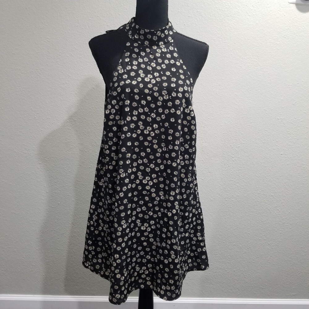 Lulus Black White Floral Daisies Open Back Halter Cutout Swing Mini Dres…